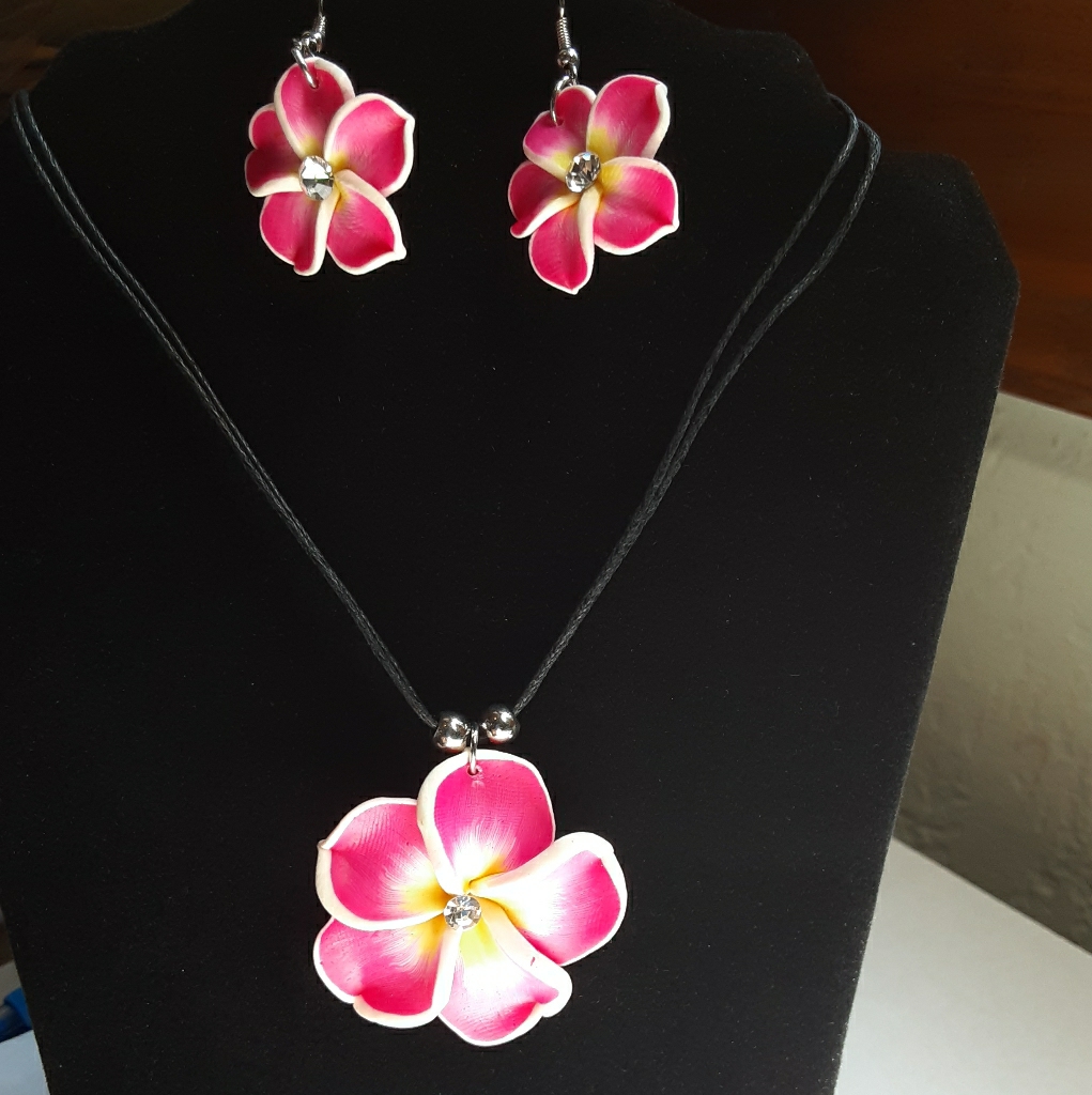 Bright Pink Flower Necklace & Earrings Set